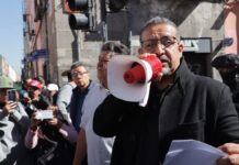 Se manifiestan para exigir incremento al pasaje del transporte público