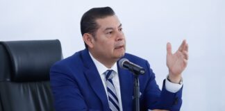 Armenta anuncia rehabilitación de mil 500 Casas de Salud
