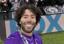 “Chino” Huerta anota gol en su debut en el futbol europeo