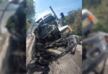 Choque entre tráileres en la Puebla-Orizaba deja dos lesionados