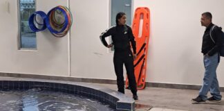 Gaby ‘La Bonita’ Sánchez supervisa mantenimiento en polideportivos