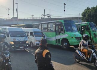 Transportistas cancelan marcha al Zócalo de la CDMX