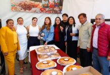 Tonantzin Fernández inaugura la Feria de la Rosca 2025 en San Pedro Cholula