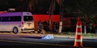 Abuelito muere atropellado por combi en Izúcar