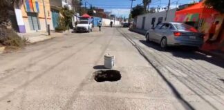 Se forma socavón en Avenida Los Mártires