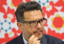 Poeta mexicano es reportado como desaparecido en Inglaterra