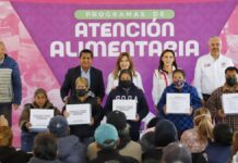 SEDIF y SMDIF entregan 2 mil 600 despensas en Puebla