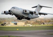 EU habría deportado a seis poblanos con antecedentes penales