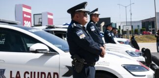 Anuncian incremento gradual de sueldos para policías en Puebla