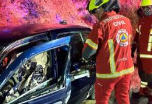 Rescatan a hombre prensado tras choque en el Periférico Ecológico