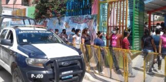Toman la primaria Jaime Nunó de Ajalpan por irregularidades