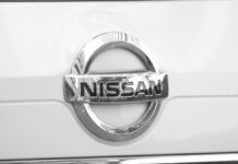 Nissan analiza llevar su producción fuera de México por aranceles