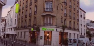 Turista arroja a bebé por ventana y provoca su muerte en París