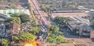 Se desploma avioneta en plena avenida en Brasil