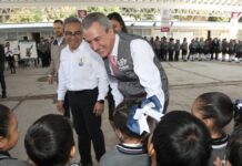 Pepe Chedraui inaugura techado escolar en colonia Tierra y Libertad