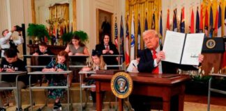 Trump ordena desmantelar el Departamento de Educación de EU