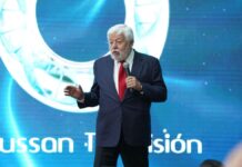 Jaime Maussan presenta su nuevo canal de televisión abierta