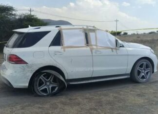 Hallan 5 cadáveres dentro de una camioneta en Edomex