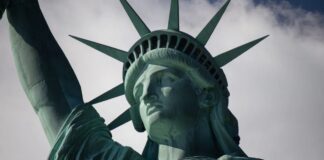 EU no devolverá la Estatua de la Libertad a Francia