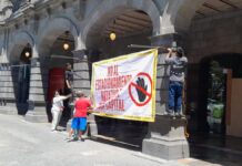 Realizan caravana contra estacionamientos rotativos