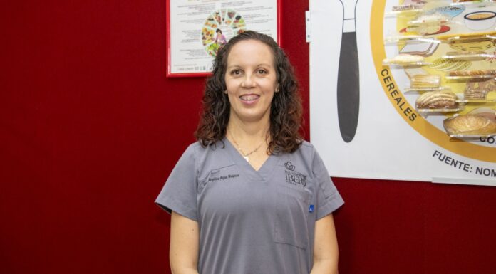 Académica IBERO Puebla explica el Programa Vida Saludable en las Escuelas