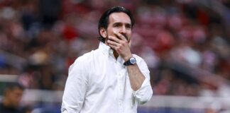 Gerardo Espinoza no continuará como director técnico de Chivas