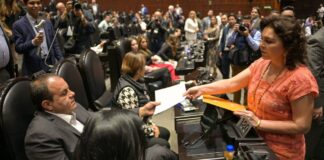 Ivonne Ortega, “encabronada” por falta de unión entre diputadas