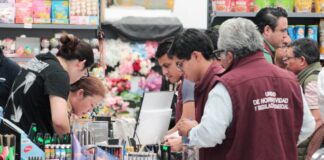 Hay 50 tiendas de productos chinos en el Centro Histórico de Puebla