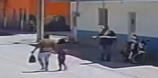 Buscan a hombre que golpeó a su expareja en calles de Tilapa