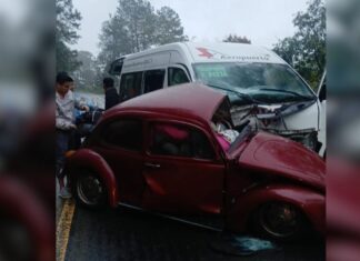 Muere mujer durante choque en Huauchinango