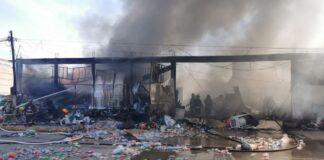 Se incendia recicladora en Texmelucan