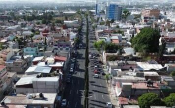 Supervisa Pepe Chedraui mantenimiento vial de Avenida 15 de Mayo