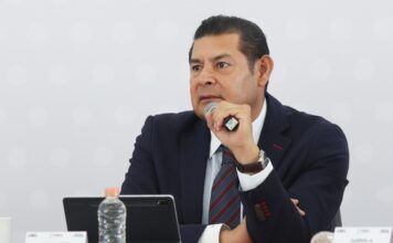 Armenta agradece donación de predios para programa de viviendas