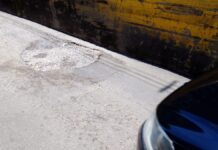 Baches en laterales del bulevar Xonacatepec ponen en alerta a poblanos