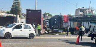 Cierran la Puebla-Xalapa por carambola en Los Reyes de Juárez