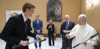 León XIV recibió al tenista número uno del mundo, Jannik Sinner