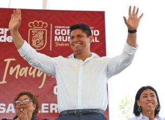 Omar Muñoz entrega carril de desaceleración sobre Periférico Ecológico