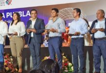 Omar Muñoz acude a presentación de la Plataforma Digital Estatal