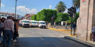 Protestan en Teziutlán choferes de transporte público