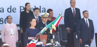 Sheinbaum encabeza desfile del 5 de Mayo en Puebla