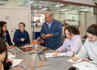 Mario Patrón reconoce a maestros en la IBERO Puebla