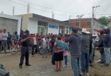 Protestan contra edil auxiliar de Calmeca por restricción en venta de tortillas