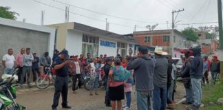 Protestan contra edil auxiliar de Calmeca por restricción en venta de tortillas