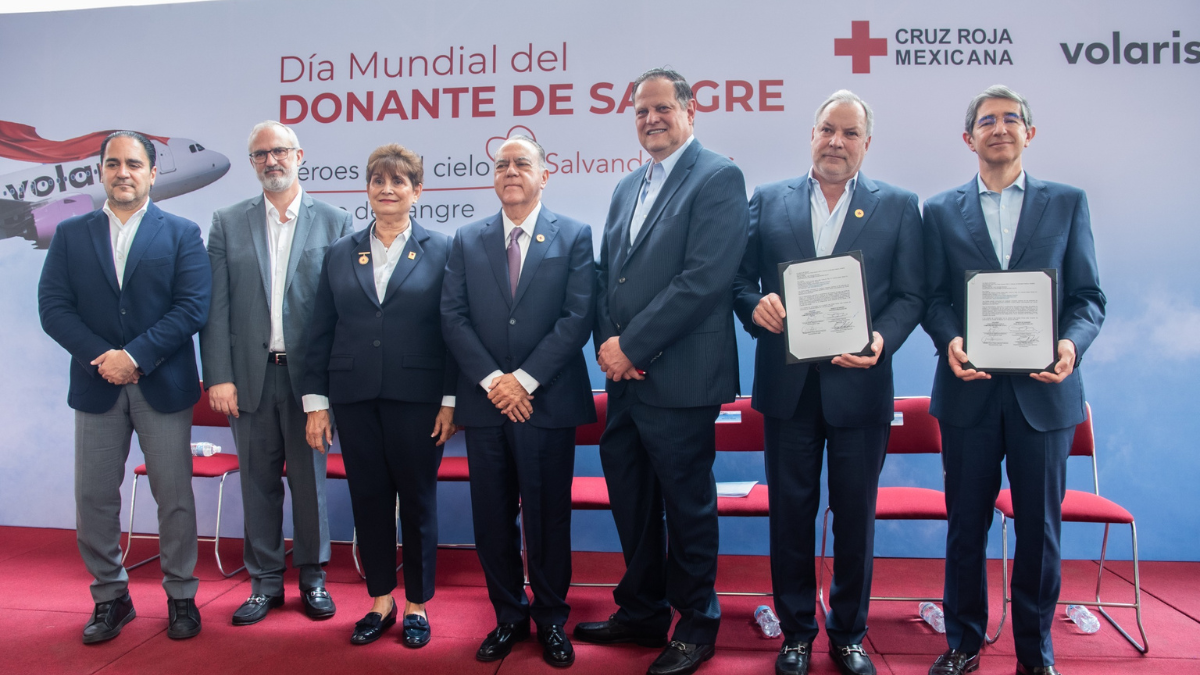 https://oronoticiaspuebla.com/wp-content/uploads/2025/06/Cruz-Roja-Volaris-sangre.png