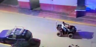 Mujer apuñala a policía y roba cuatrimoto en Tetela de Ocampo