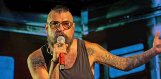 Vocalista de Panteón Rococó hospitalizado tras sufrir preinfarto