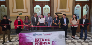 Reinauguran sala de prensa en homenaje a periodistas fallecidos