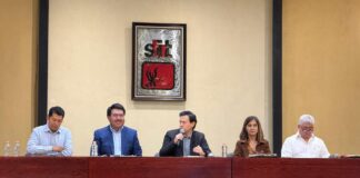 Javier Aquino acerca programas del Bienestar al STIRTT Puebla