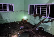 Vecinos atrapados e inundaciones tras tromba en Tepeojuma e Izúcar
