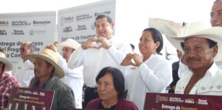 Armenta entrega 9.7 mdp para la siembra en Huehuetlán el Grande